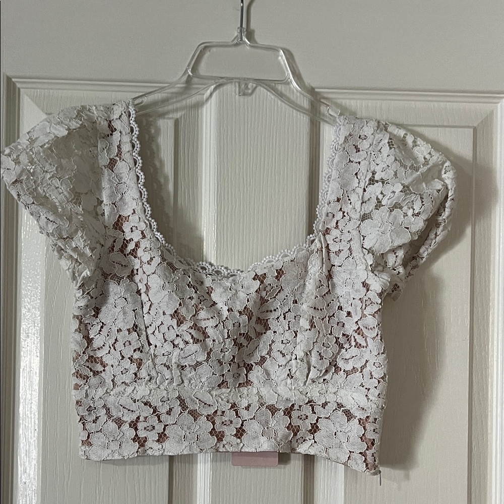 Chic White Lace Crop Top